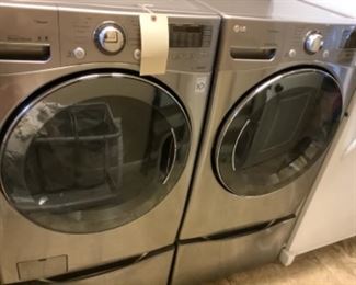 LG washer and dryer with Pedestal 