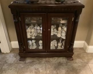 Small display cabinet