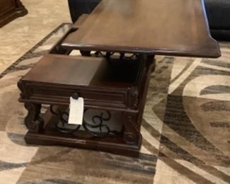 Coffee table that lift up