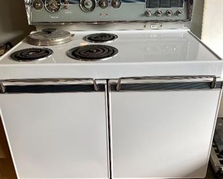 1958 stove in excellent condition!