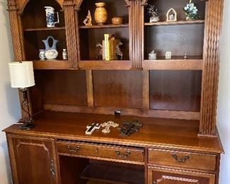 Office desk with beautiful hutch top