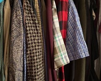 Men’s clothes, mostly size large