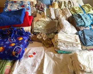 Blankets, sheets, pillows