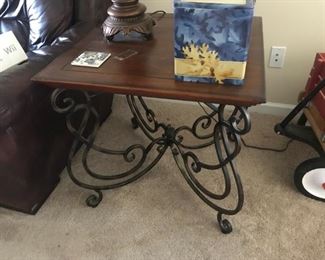 Accent Table $ 76.00