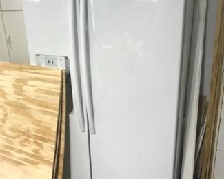 Samsung Side by Side Refrigerator $ 320.00