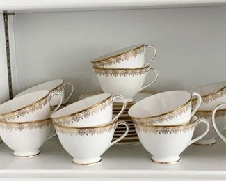 Royal Doulton Fine Bone China - Tea Cups, Creamer & Covered Casserole