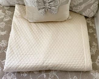 King Size Bedspread / Bed Cover - Linens (most from Bedside Manor)