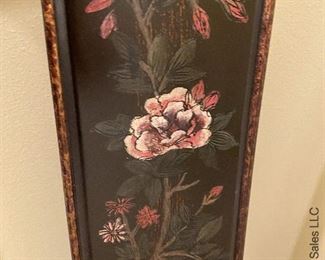 ITEM 82: Chinese painted chair. 20" (L) X 18" (W) X43" (H), Seat 17" (H) $65