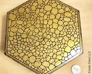 ITEM 109: Faux shagreen tin $18