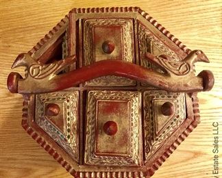 ITEM 111: Chinese carved wood box, gilt and red paint $48