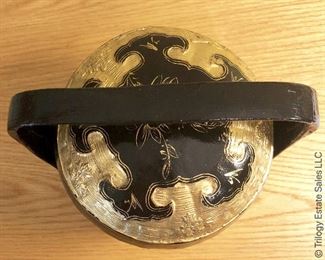 ITEM 113: black and gold basket $32