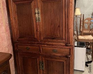 ITEM 138: Antique Chinese cabinet. $975