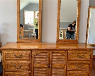 Golden Oak Triple Dresser with9 drawers,  2 Mirrors (measures 70w x 18d x 31.5h) $125