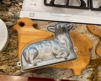 Vintage Aluminum Lamb baking pan  and cutting board