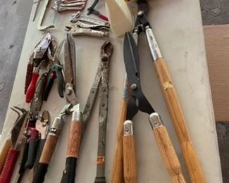 yard tools and hand tools 