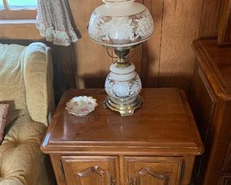 Guest Room 
Ethan Allen end table 