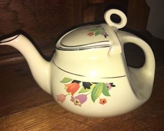 Rare Streamline teapot