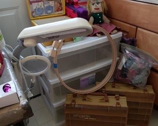 Ott lite and magnifier