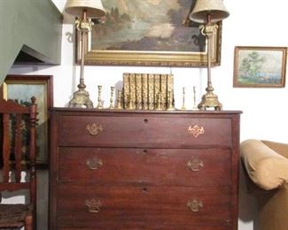 EARLY CHEST OF DRAWERS, LAMPS & ART