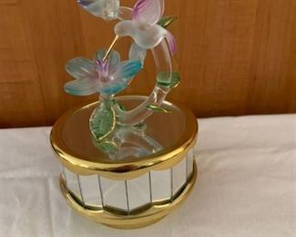 Hummingbird mirrored music box