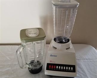 Osterizer blender with extra glass top