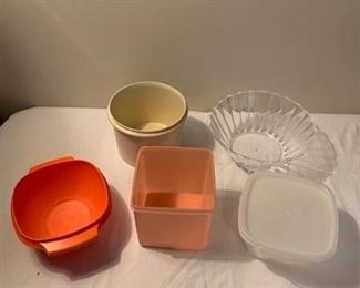 Set of five containers