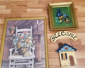 Set of 2 pictures (largest is 21 1/2 x 17 1/2) and wall decor