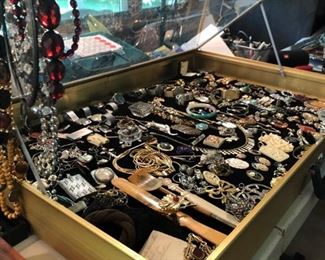 Loads of jewelry, all vintage 