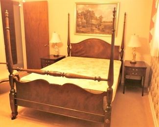 ANTIQUE MAHOGANY DOUBLE BED, MATTRESS SET, BED SIDE TABLES AND LAMPS