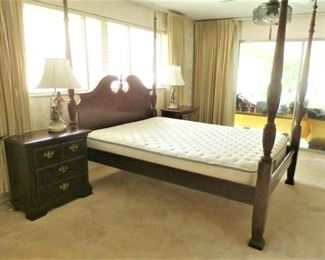 QUEEN 4 POSTER BED - MATTRESS SOLD SEPARATE, 2 NIGHT STANDS