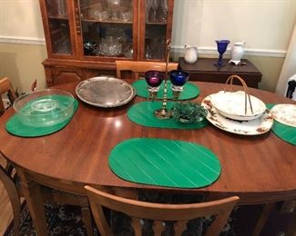 Dining table to match with four chairs and leaf