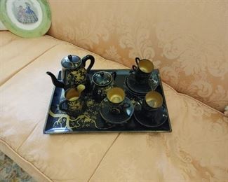 Black lacquer tea set