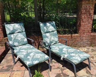 Pair of chaise lounges