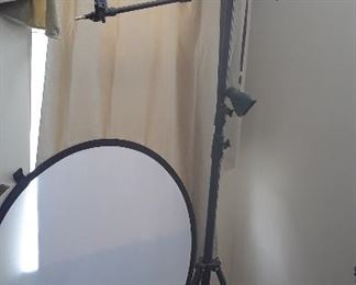 d portrait reflector and stand