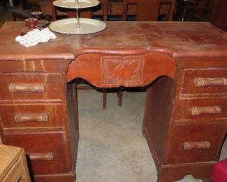 Vintage Vanity - Has Mirror