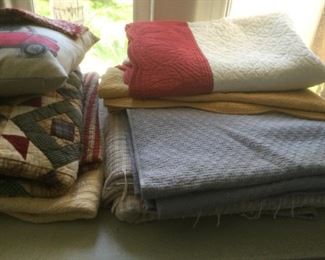 COMFY CONTEMPORARY QUILTS!