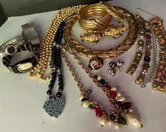 Fashion Jewelry: Joan Rivers, Trifari, Monet, Ect...