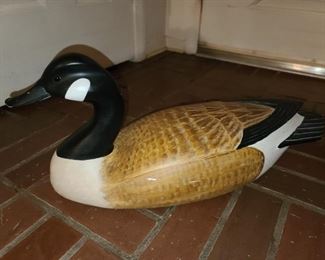 HANDCARVED & HANDPAINTED WOODEN DUCK DECOY AUTOGRAPHED BY PAT WALTZINGER OF TOMS RIVER, NJ