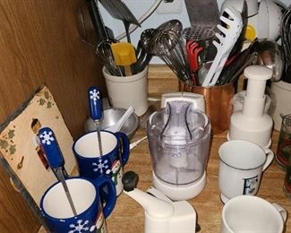 Kitchenware Mugs & Utensils