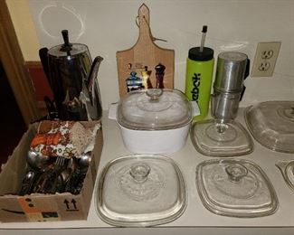 Kitchen Items (Glassware, Bakeware, China, Etc.)