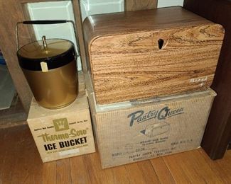 ORIGINAL ICE BUCKET & BREAD BOX (NEVER USED!)