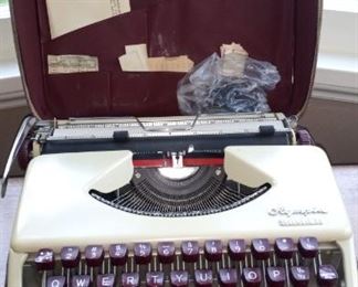 Vintage Olympia Splendid 33 typewriter