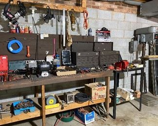 Machinist Tool Boxes/Bench Grinder/Small Bench Vise