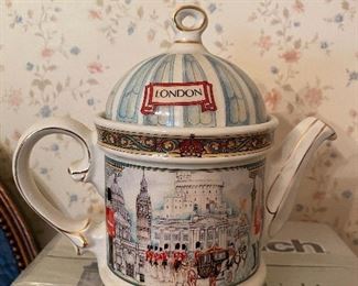 Sadler Souvenir Teapot