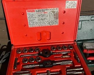 Tap and Die Set