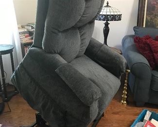 Catnapped Lift Chair. Like New