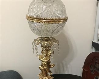 1950s brass cherub crystal globe lamp. Hollywood Regency