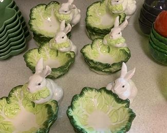 Rabbit salad bowls