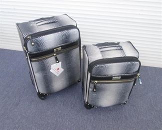 NEW Samantha Brown Wheel Spinners Luggage         Sizes 20" & 24"