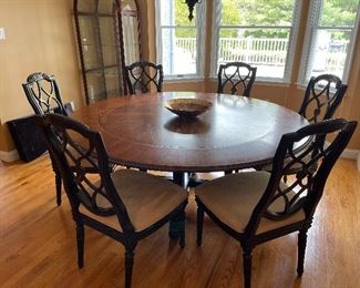 Kitchen table - 71" round x 31"t - including 4 leaves and pads. Without leaves - 50" round